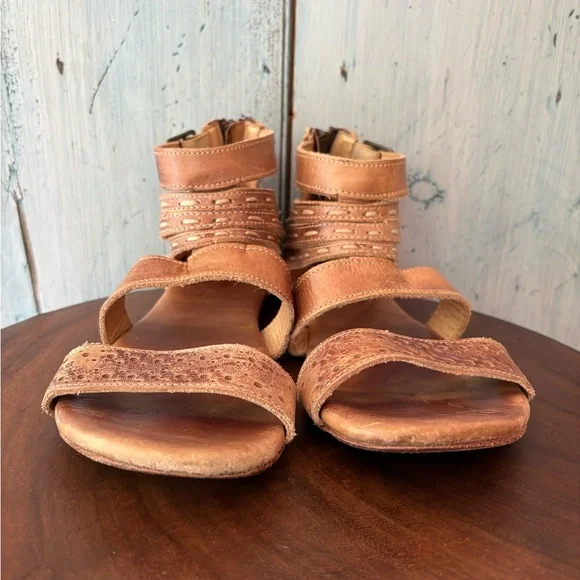 BED|STU Unique & Strappy Tan Rustic Artemis Sandals - Picture 2 of 14